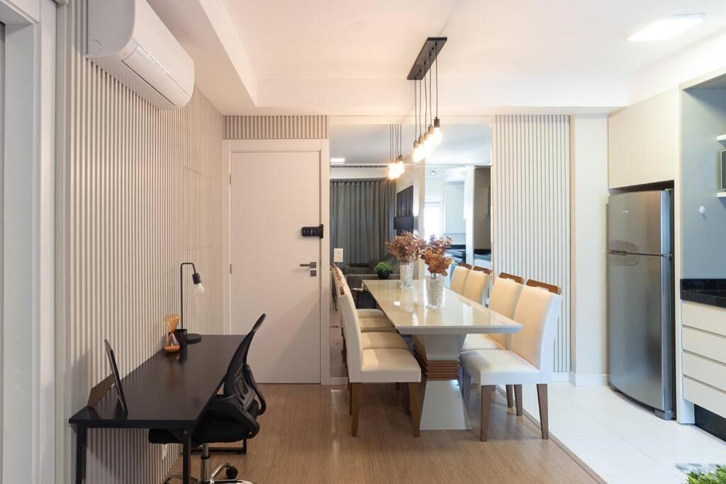 Luxo Na Gleba Com Ar Na Sala E Quarto, Lava E Seca E Academia *